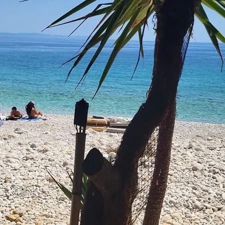 Jon Apartment Himare